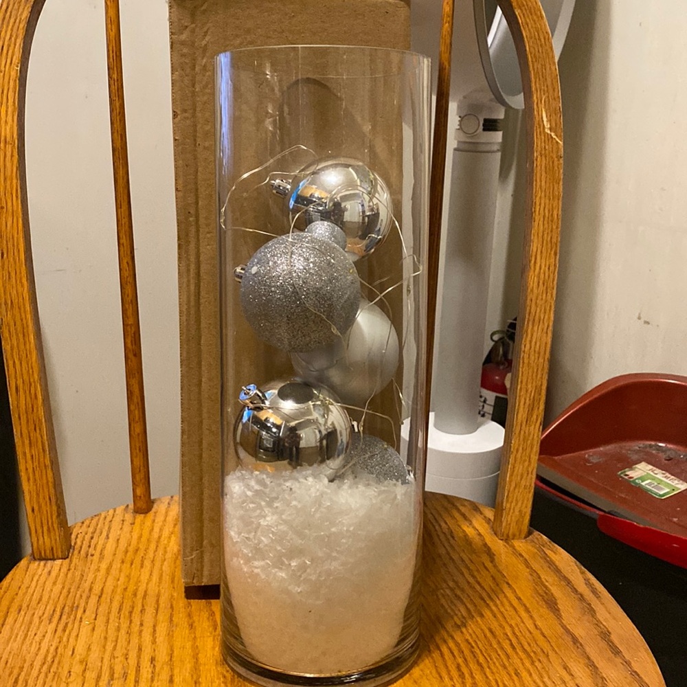 14”large vase lights included and Christmas deco